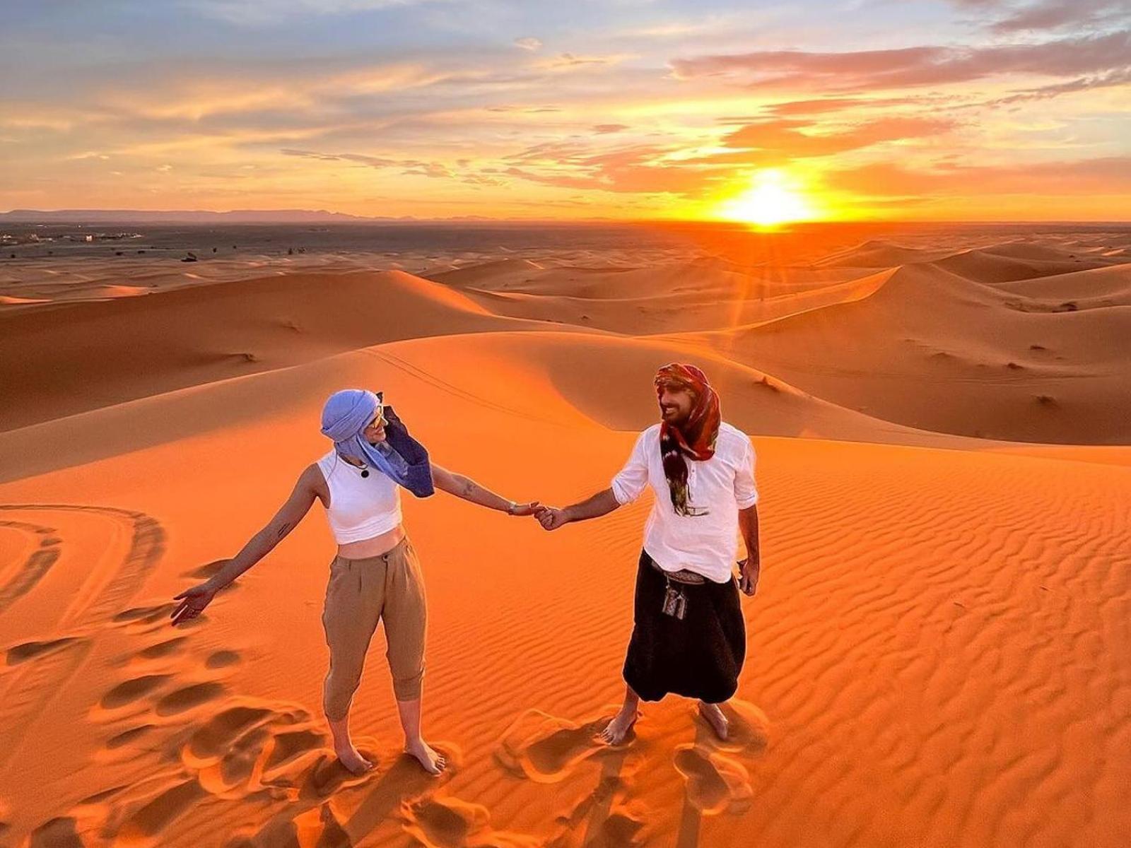 Merzouga Nomadic Luxury Camp ภายนอก รูปภาพ